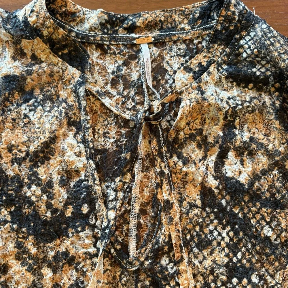 Free People Women's Size S Out For The Night Top Tunic Snake Print Drape‎ Hem